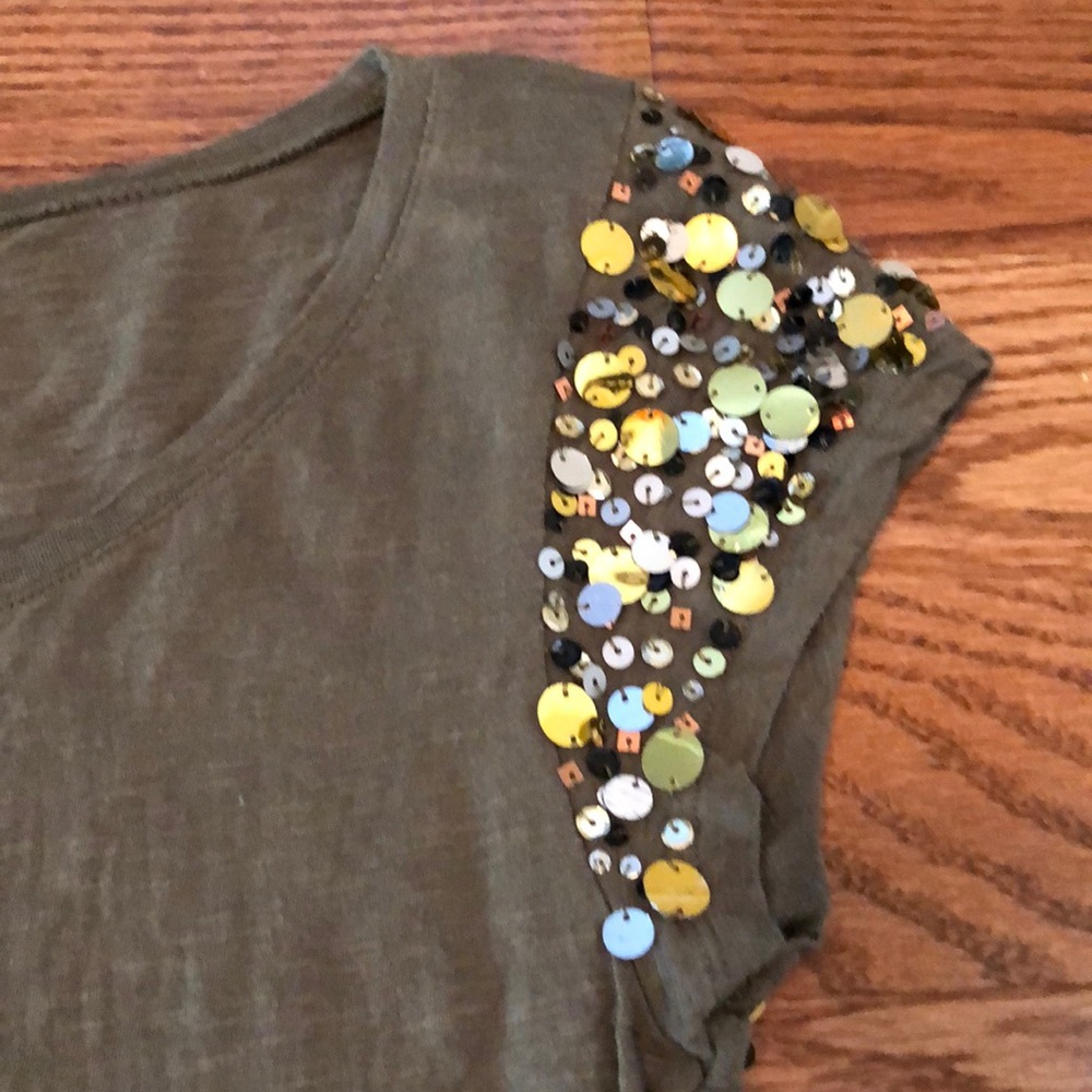 Eye Candy Top - Picture 2 of 6